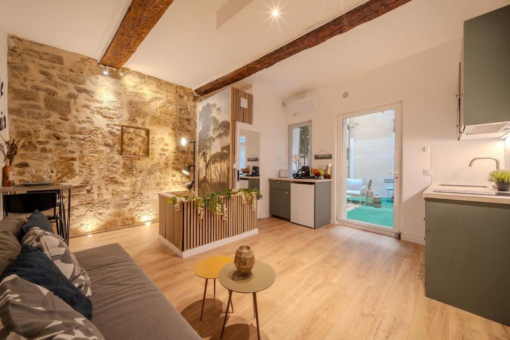 La Suite Eximia Avec Patio - Parking Souterrain Inclus - Centre Historique Монпелье Экстерьер фото
