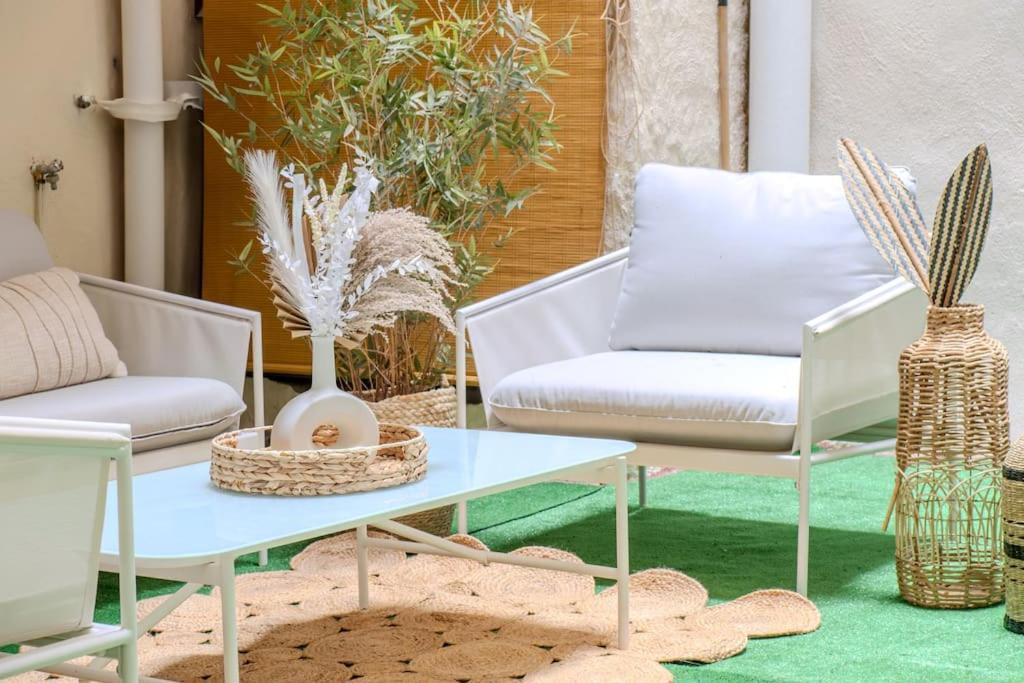La Suite Eximia Avec Patio - Parking Souterrain Inclus - Centre Historique Монпелье Экстерьер фото