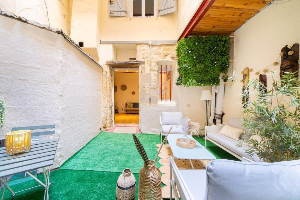 La Suite Eximia Avec Patio - Parking Souterrain Inclus - Centre Historique Монпелье Экстерьер фото